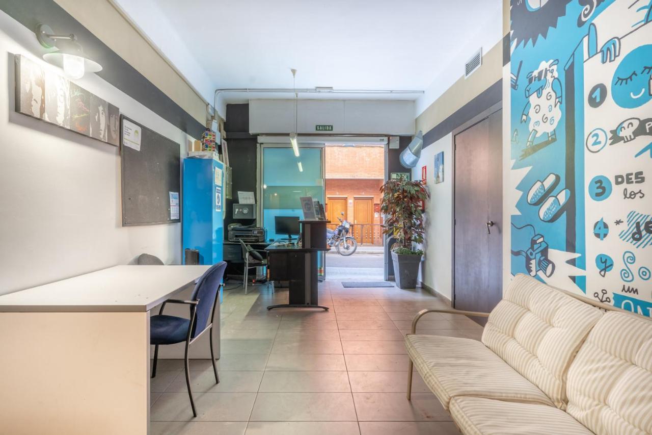 Bedcelona Hostel Барселона Экстерьер фото