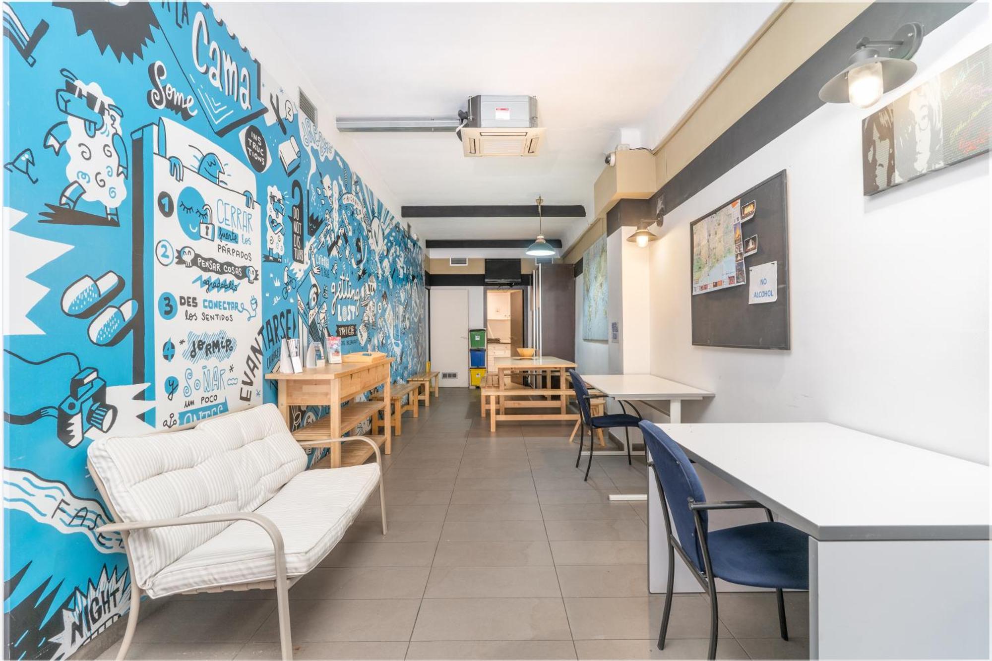 Bedcelona Hostel Барселона Экстерьер фото